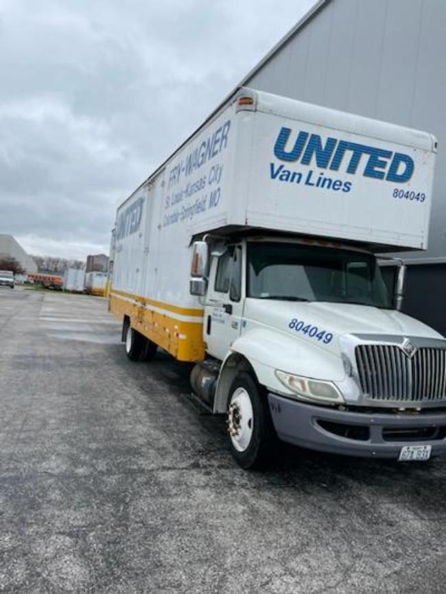 2007 International 4300 Non Emissions Non CDL Dt 466 Allison Auto, On Air Ride  

Low Miles At 181k.  

We Have Just Completely Serviced And Inspected - ITS Ready To Go!

We Will Remove Decals If Its Sold To A Non UniGroup Agent!

We Have Installed Composite White Rear Doors.