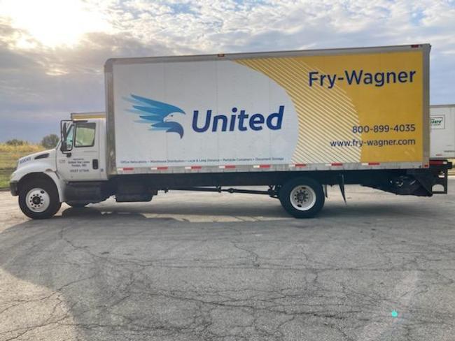 International CDL24' Van Truck With Liftgate, 
Old School DT466 Diesel Engine, 
6 1 Eaton Transmission, 
Air Ride Suspension. 

We Will Remove All Decals. 

103 Tall X 24' X 102 Wide.

We Will Remove Graphics If You Are Not A UniGroup Agent.

We Have Several Other Nice Liftgate Trucks For Sale
