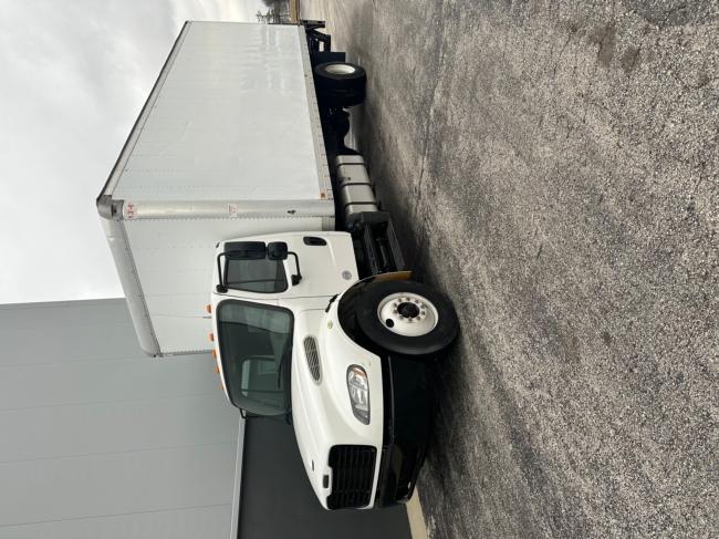 2016 Freightliner M2 26' Box Truck

Cummings 6.7 Diesel 

Allison Automatic Transmission 

New Brakes   Drums All Around



26' Dock High Liftgate Freight Box W  New Rear Door!

172,000 Miles

New Brakes, 

Nice Clean 26' Lifrgate Box Truck!

