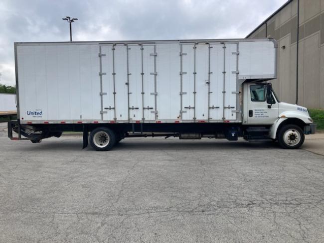 2017  International Non CDL (26') Moving Van,  5 Vault , Liftgate Truck.

Price Is 75,000 Or Make Offer.

Cummins Engine 6.7
Allison Automatic Transmission. 
Airride Suspension 

This Truck Has 150,100 Miles On It.

It Will Haul (5) Unigroup TWC Containers. 
Two Sets Of Doors On Each Side - 5th Box Through Rear Door

The Doors