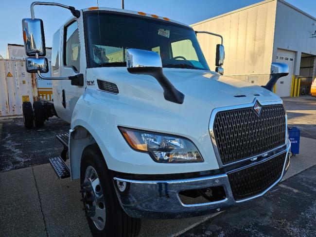 2024 New International MV607 2023 Extended (5) Man Cab (4300)

CabnChassis New!

Cummins 6.7 Diesel Engine. 

Allison Automatic Transmission 

Airride Suspension 


Beat The 2025 Emissions Changes And Increased Charges $$


