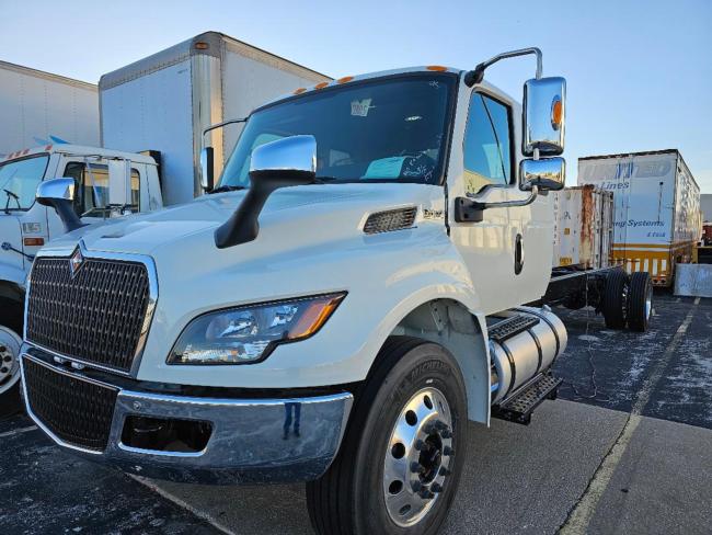 2024 New International MV607 2023 Extended (5) Man Cab (4300)

CabnChassis New!

Cummins 6.7 Diesel Engine. 

Allison Automatic Transmission 

Airride Suspension 


Beat The 2025 Emissions Changes And Increased Charges $$


