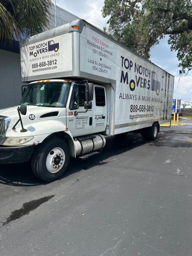 Selling-a-2007-Moving-box-truck,