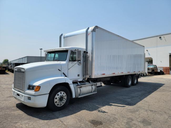 1996-Freightliner-FLD112-Tandem-Axle
