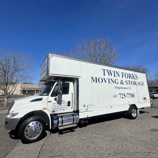 2018-International-with-Liftgate,