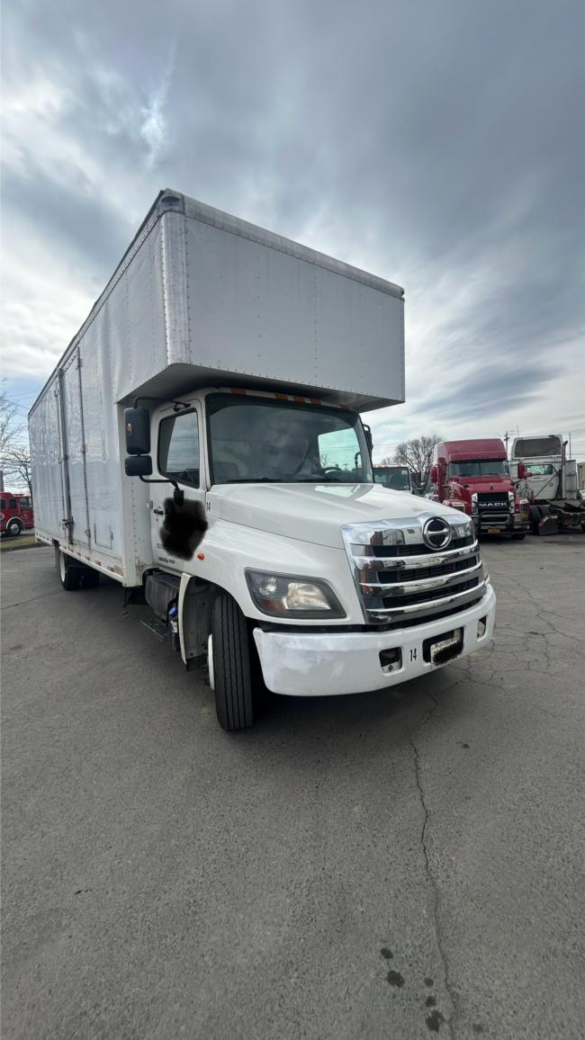 2014-Hino-268,-
26,-
Mileage
