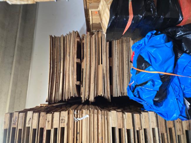 Used-storage-vaults.-Very-good