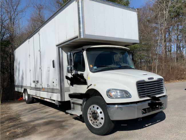 2019-Freightliner-M2-106,-
Diesel,