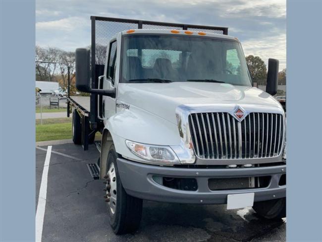 2022-IHC-24-FLAT-BED.-CUMMINS