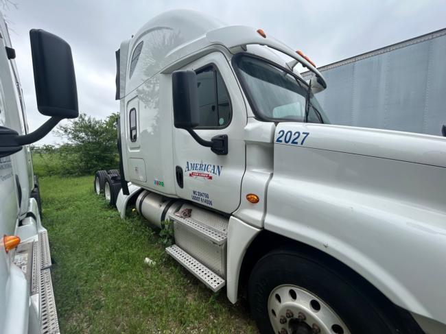 2016-Freightliner-Cascadia---512,898