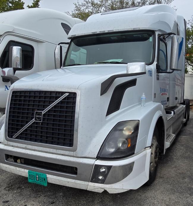 2016-Volvo-VNL-64T---780---(auto),-
