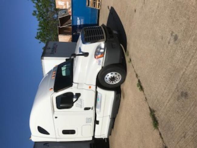 2010-Freightliner-Cascadia-0187,-
