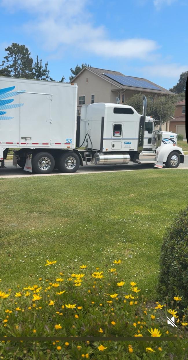 Low-Miles-2020-W900L,-
276.000