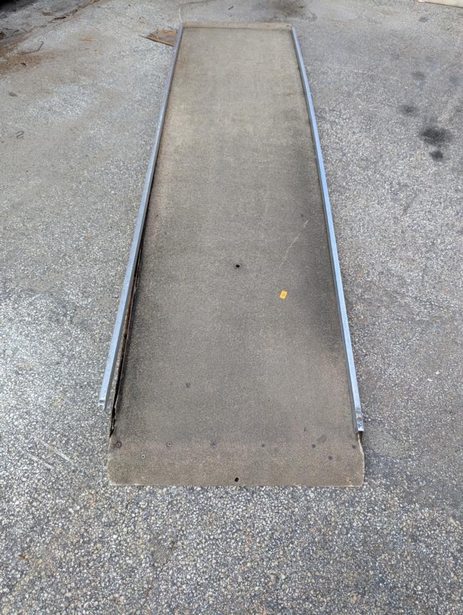 10-Walk-board-(damaged-side)-