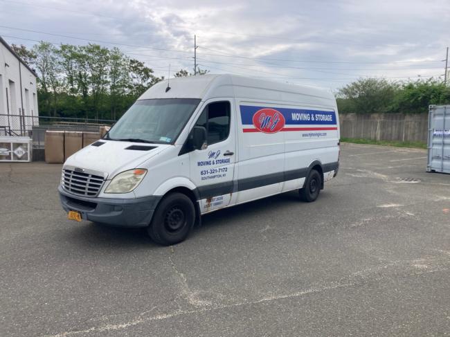 2008-Freightliner-sprinter-van,-high