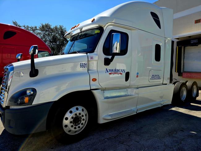 2016-Freightliner-Cascadia---runs