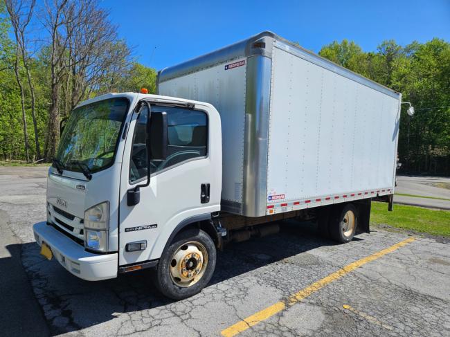 Like-new-2017-Isuzu-NPR-HD-14,500