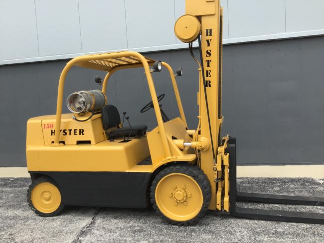 Hyster-S,150--15,000-Capacity-Solid