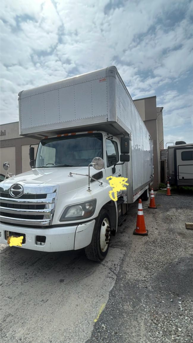 2015-Hino-268,-
AM-Haire,-
337k