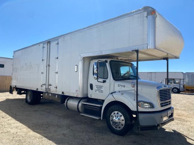 Freightliner-M2-112.-
Custom-Box