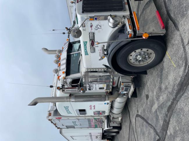 2006-Peterbilt-379-625-HP