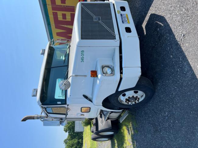 1997-Volvo-WG64T
529598-miles
Runs