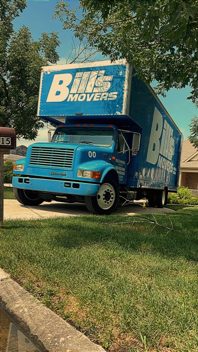 2000-International-4700.-26’-Box