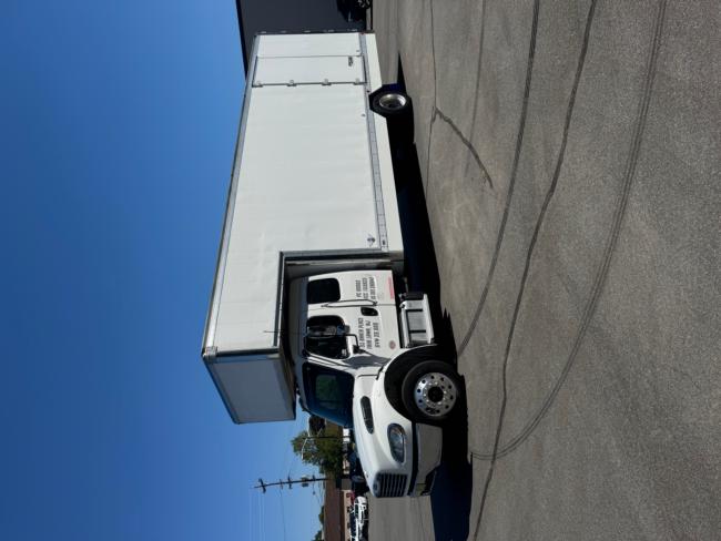 2020-Freightliner-M2-106-Extended