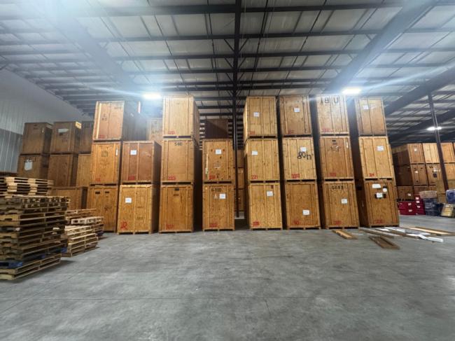 Storage-vaults---40-total.-
Used,