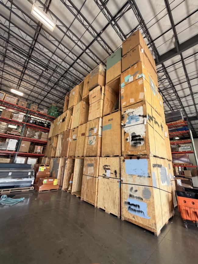 Used-Lift-Vans---Located-in-Houston,