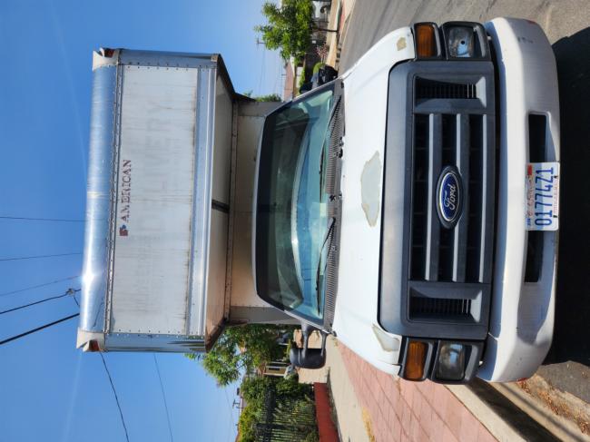 2016-Ford-Econoline-E350,-99,377