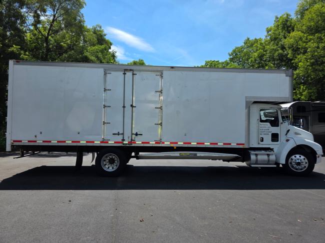 2007-Kenworth-T300,-Cat-C7-Diesel,