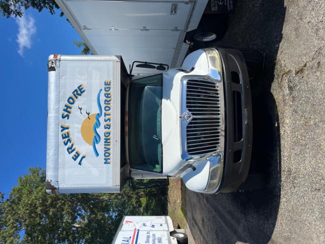 2003-International-4400-DT466-6-Spd