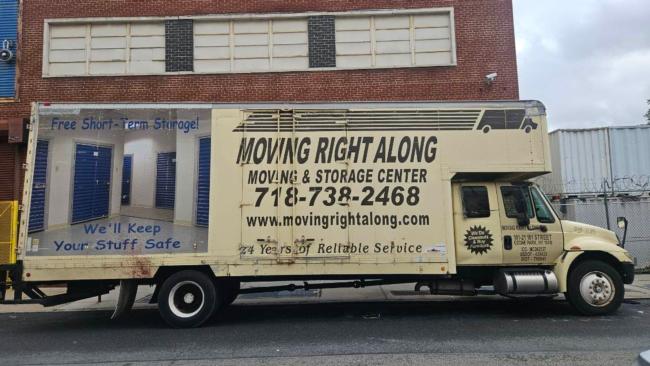2004-International-4300-•-GVW-25,999