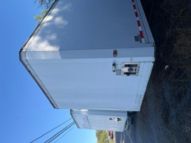 We-are-selling-the-curtainside-and